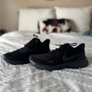 Brand New Nike Women’s Black Athletic Shoes